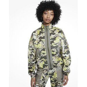 Nike Womens Windrunner Jacket Floral Camo Print Lightweight Zip Up Green Size L